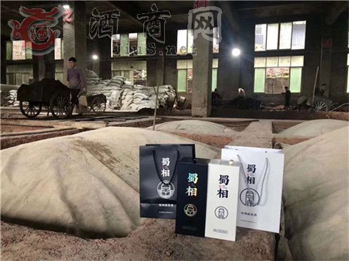 һ������t�˳�ˮ��һƿ�����Ͼ�����ȫ����